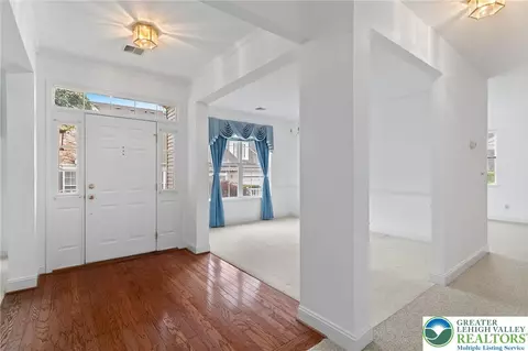 Entry Way - 1883 Gregory Pl, Hellertown, PA 18055 photo 3 of 6