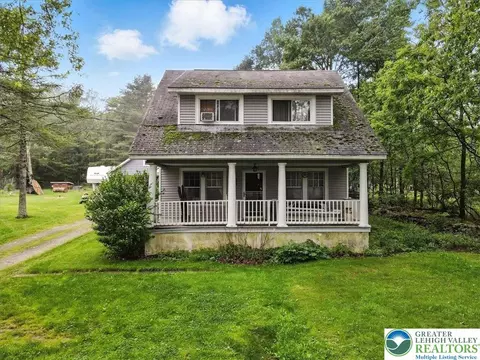 300 Pa 590, Greeley, PA 18425