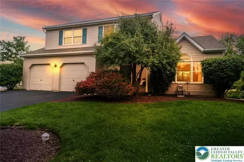 139 1st St, Nazareth, PA 18064