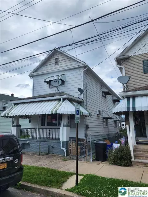 1213 S Hanover St, Nanticoke, PA 18634