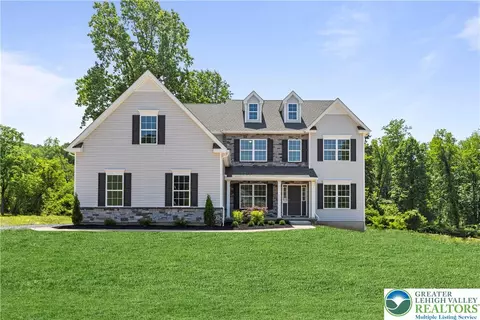 79 Tumble Creek Rd #15, Williams Twp, PA 18042