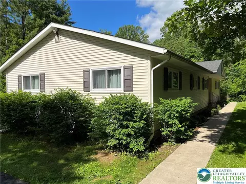 1321 Sheridan Rd, Coopersburg, PA 18036