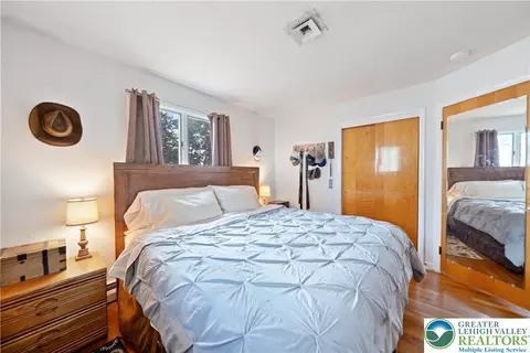 Bedroom - 275 E Thomas Ave, Hellertown, PA 18055 photo 2 of 7