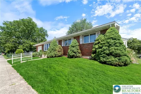 Exterior - 275 E Thomas Ave, Hellertown, PA 18055 photo 2 of 5