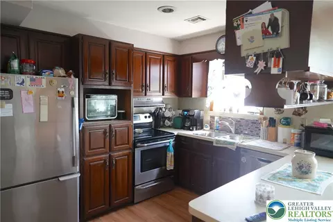 Kitchen - 871 2nd St, Fullerton, PA 18052 photo 1 of 2