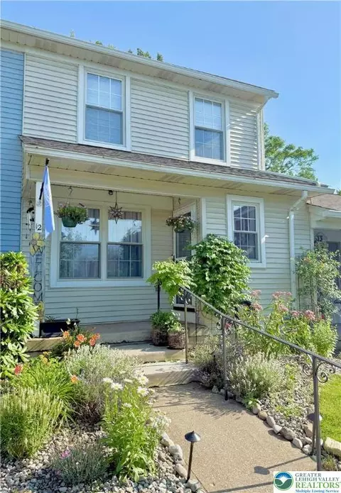 12 Concord Ct, Forks Twp, PA 18040