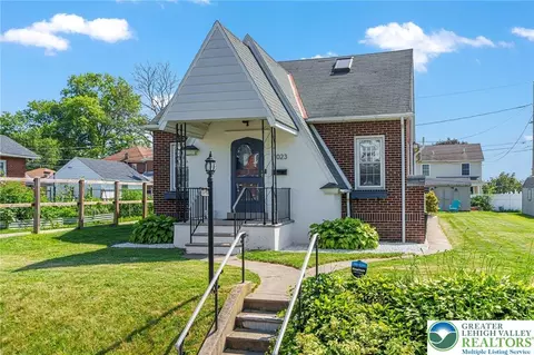 1023 St Elmo St, Allentown, PA 18104