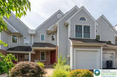 7924 Cross Creek Cir #61, Breinigsville, PA 18031