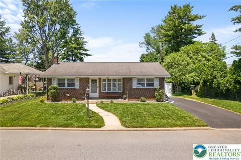 2213 W Woodlawn St, Allentown, PA 18104
