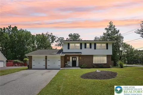 1029 Blair Rd, Bethlehem, PA 18017