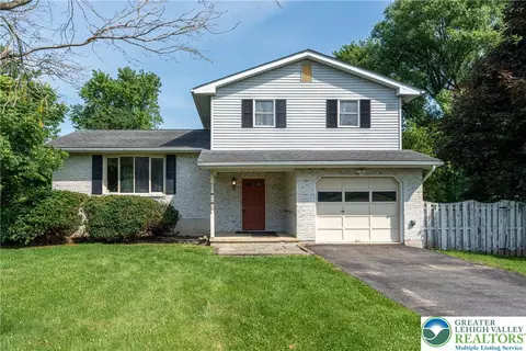 4834 Maple St, Bangor, PA 18013