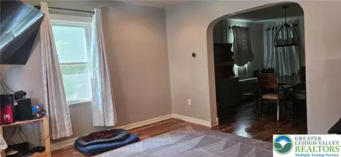 1657 Main St, Bethlehem, PA 18018 photo 5