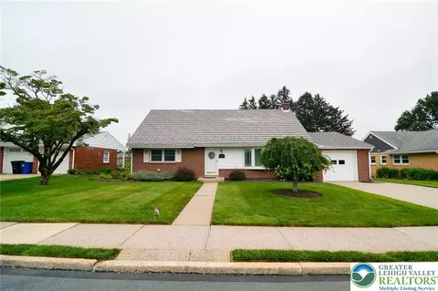 235 Berger St, Emmaus, PA 18049