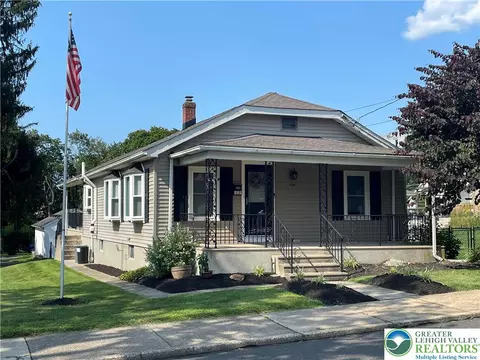 129 Penn St, Hellertown, PA 18055