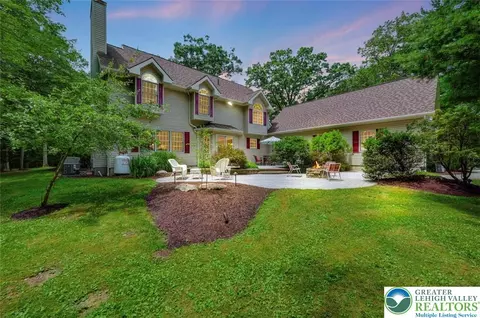 272 White Church Rd, Stroudsburg, PA 18360