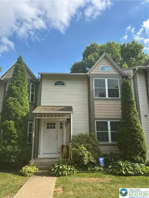 102 Franklin Ct, Bethlehem, PA 18020
