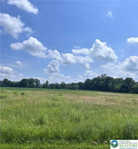 4255 Wood Dr #LOT 1, Lehigh Twp, PA 18088