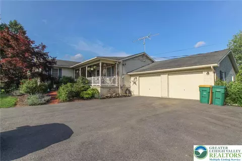 518 Bauer Rd, Bath, PA 18014