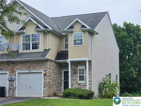 312 Maple Ct, Alburtis, PA 18011