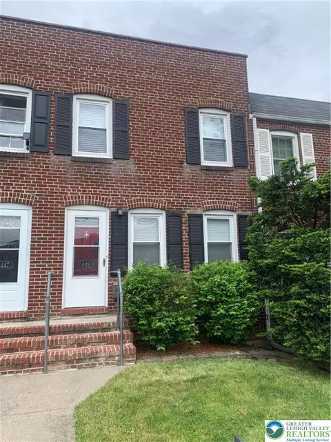449 E Garrison St, Bethlehem, PA 18018 photo 1