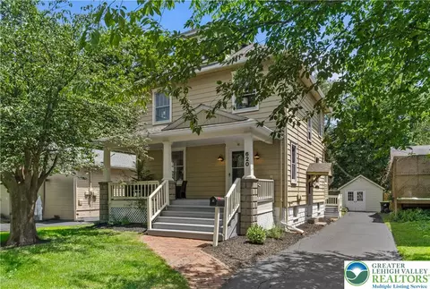 620 Wallace St, Stroudsburg, PA 18360