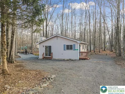 182 Maxatawny Dr, Coolbaugh Twp, PA 18347