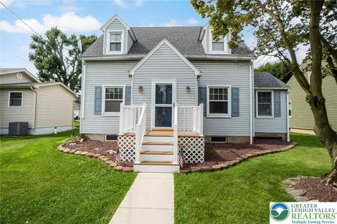457 E Lawn Rd, Nazareth, PA 18064
