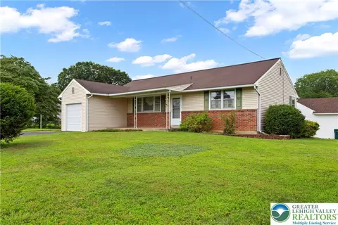 3801 Virginia St, Palmer Township, PA 18045