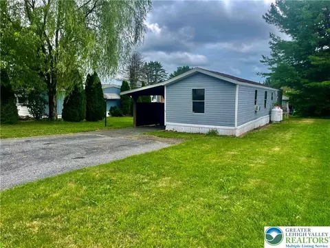 77 Derose St, Lehigh Twp, PA 18088