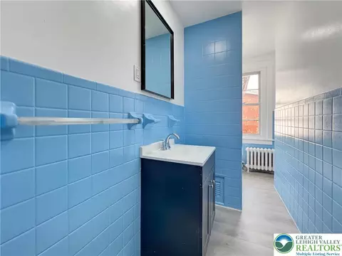 Bath - 1251 E 4th St, Bethlehem, PA 18015 photo 1 of 1
