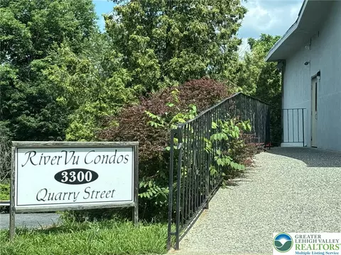 3300 Quarry St #B4, Hokendauqua, PA 18052