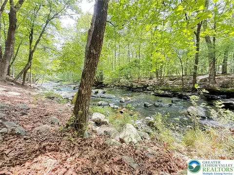 6414 Decker Rd, Saw Creek, PA 18324 photo 42
