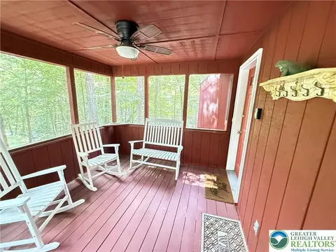 6414 Decker Rd, Saw Creek, PA 18324 photo 14