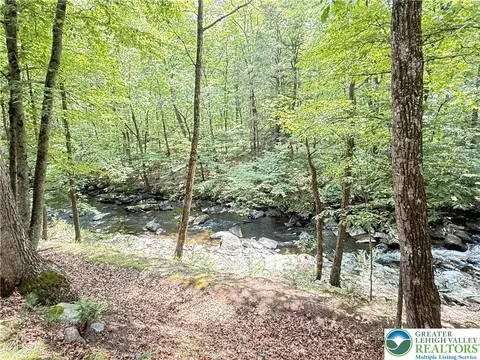 6414 Decker Rd, Saw Creek, PA 18324 photo 37