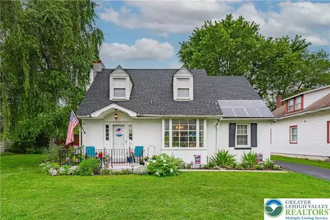 23 Main St, Easton, PA 18040