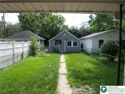 1284 Main St, Bethlehem, PA 18018 photo 6