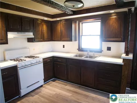 1284 Main St, Bethlehem, PA 18018 photo 13