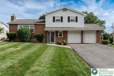 1139 Lynnhurst Cir, Bethlehem, PA 18017