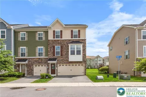 2324 Raya Way, Easton, PA 18045