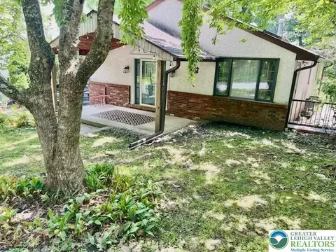 105 Fulmer Rd, Perkiomenville, PA 18074