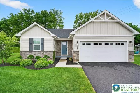 4244 Cypress Ln, Whitehall Twp, PA 18052