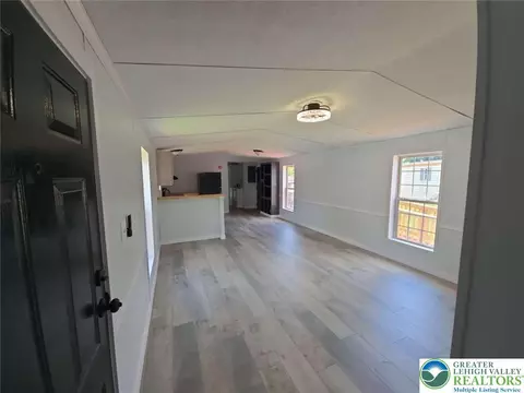 4206 Silver Fox Ct, Orefield, PA 18069 photo 10