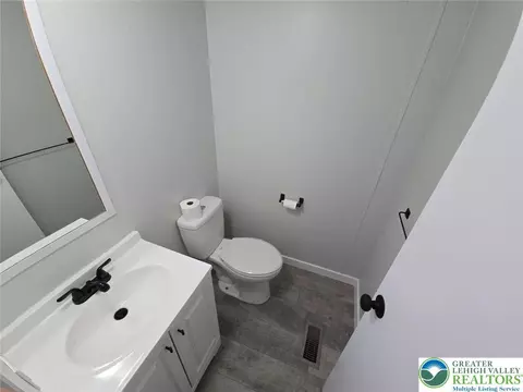 4206 Silver Fox Ct, Orefield, PA 18069 photo 8