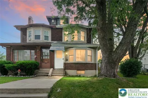 825 Plymouth St, Allentown, PA 18109