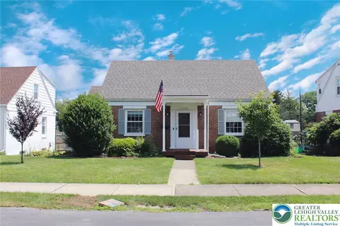 1325 N Wahneta St, Allentown, PA 18109