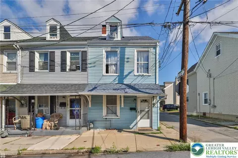 220 Church St, Catasauqua, PA 18032