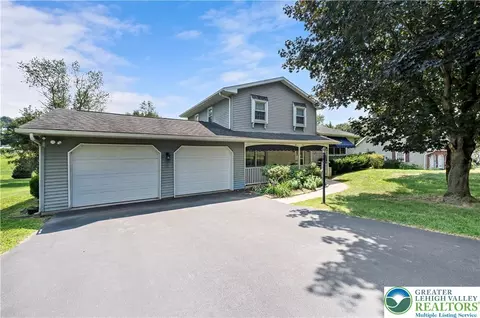 2341 Silo Dr, Forks Twp, PA 18040