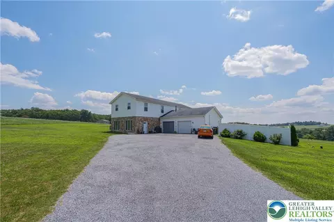 2609 Municipal Rd, Lehighton, PA 18235