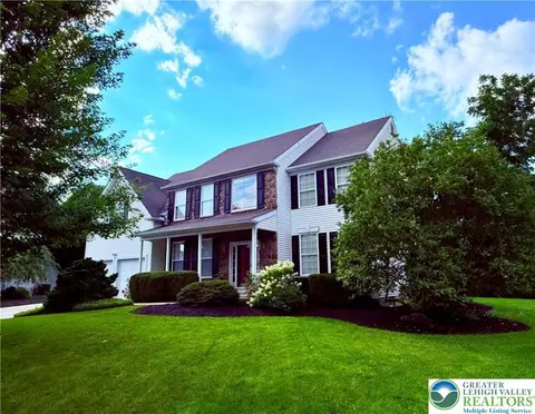 222 Timothy Trl N, Forks Twp, PA 18040