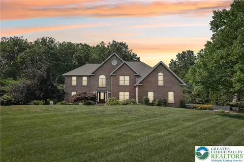 3071 Jordan Rd, Orefield, PA 18069